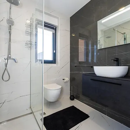 Lägenhet Luxury Kero